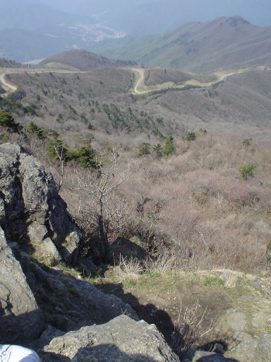 봉우리에서 바라본 덕유산 